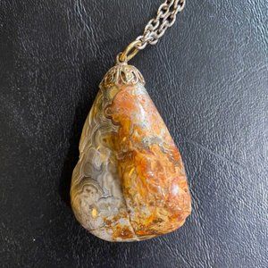 Agate Stone Drop Pendant on a Chain.